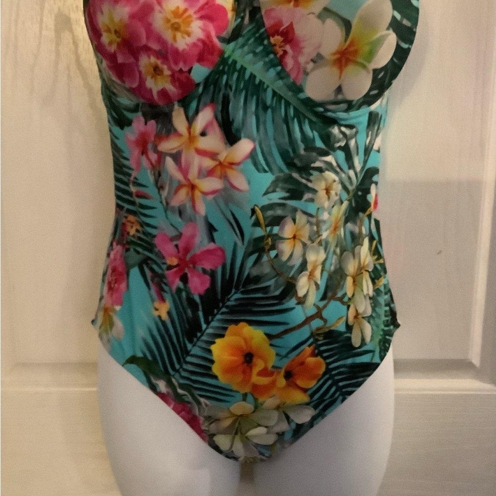 Amoena brand mastectomy bathing suit, floral print, Size 12, prosthetic options - Picture 4 of 8